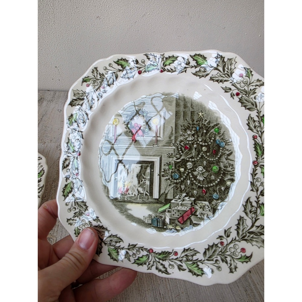 Vintage Johnson bros Merry Christmas salad dessert plate tree fireplace Holly - Picture 2 of 8